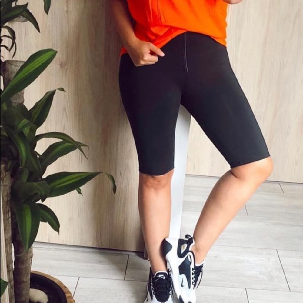 Black Biker Shorts Zipper On The Front Size L